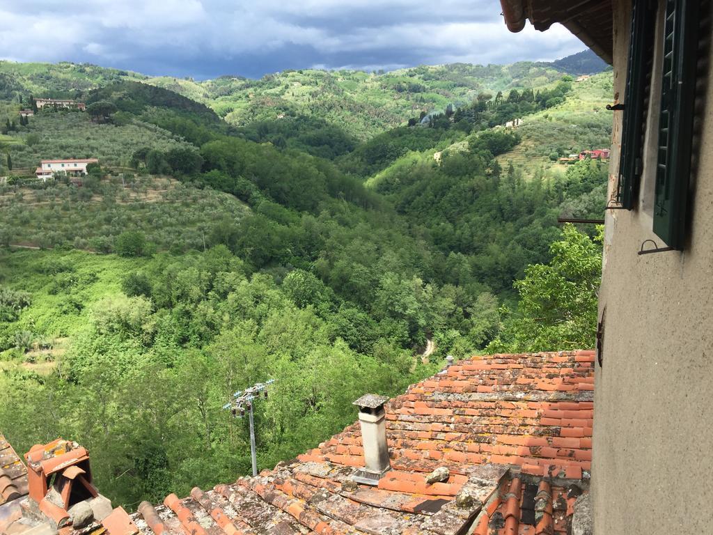 보르고 아 부기아노 Antica Casa "Le Rondini" B&B 외부 사진