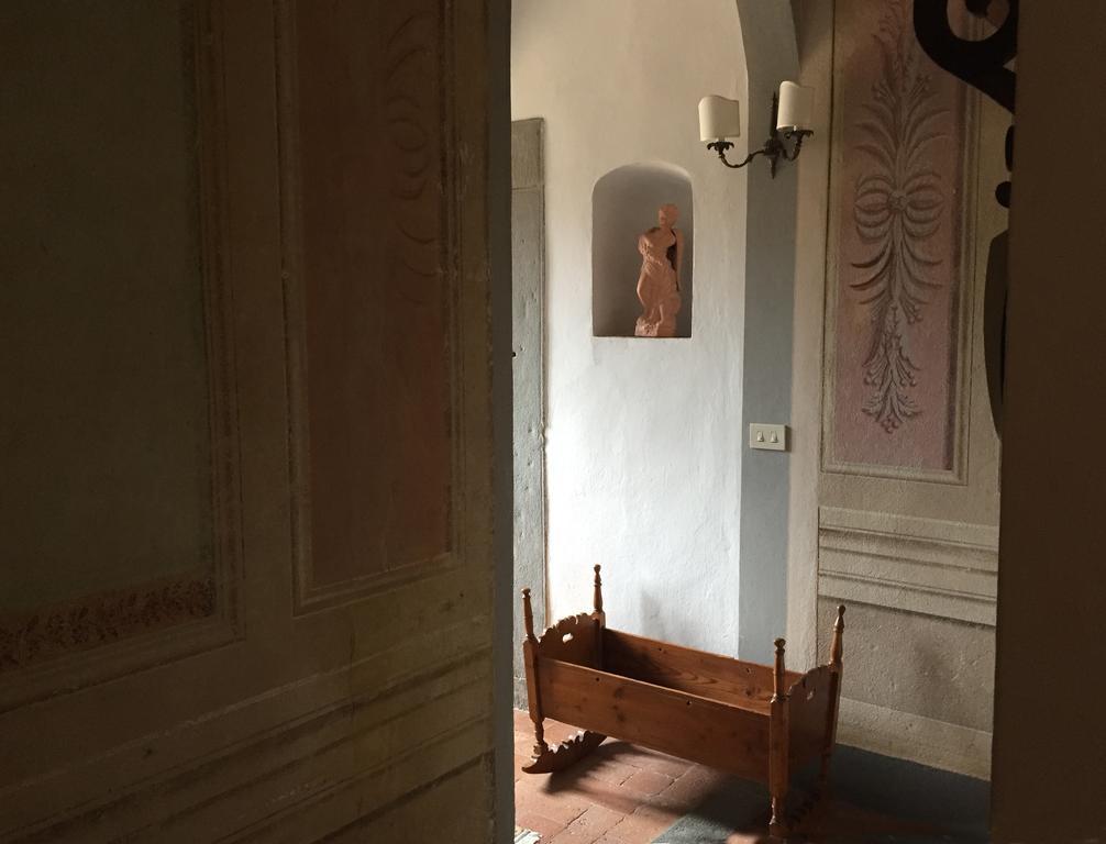 보르고 아 부기아노 Antica Casa "Le Rondini" B&B 외부 사진