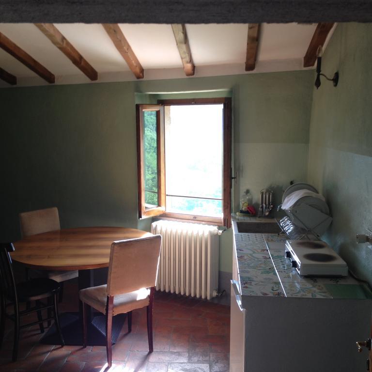 보르고 아 부기아노 Antica Casa "Le Rondini" B&B 외부 사진