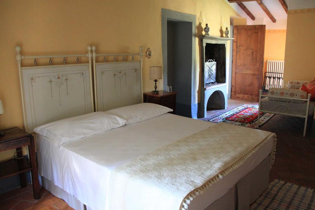 보르고 아 부기아노 Antica Casa "Le Rondini" B&B 외부 사진