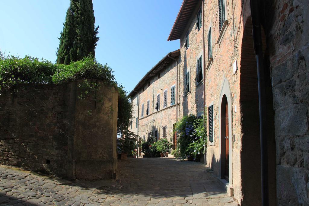 보르고 아 부기아노 Antica Casa "Le Rondini" B&B 외부 사진